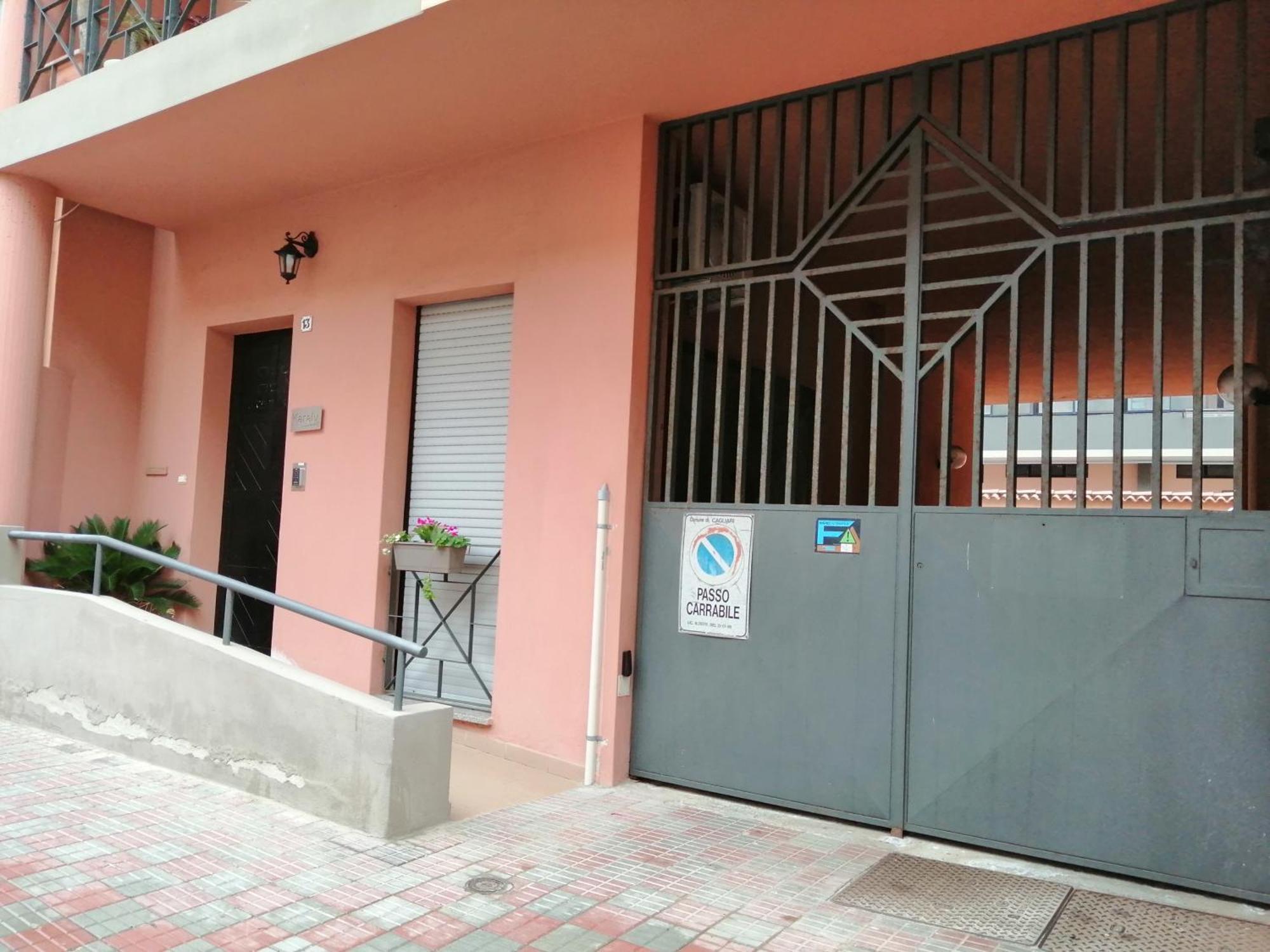 Karaly - Posto Auto/moto Ferienhaus Cagliari
