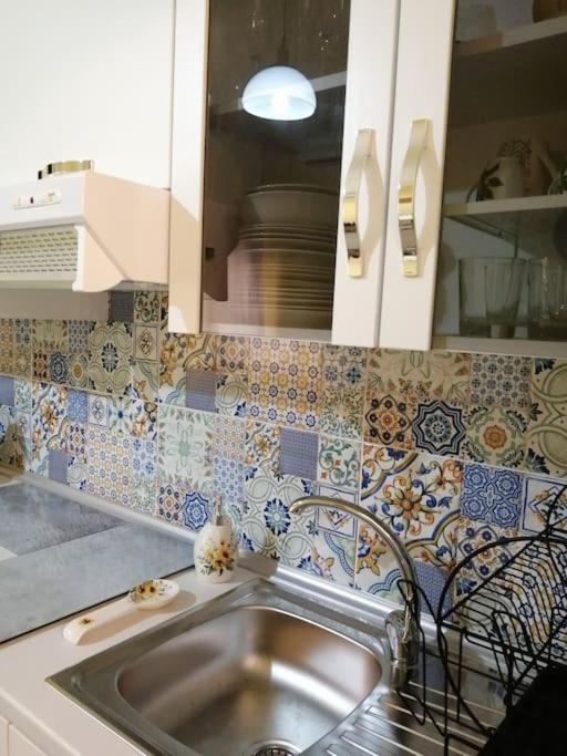 Karaly - Posto Auto/moto Holiday home *